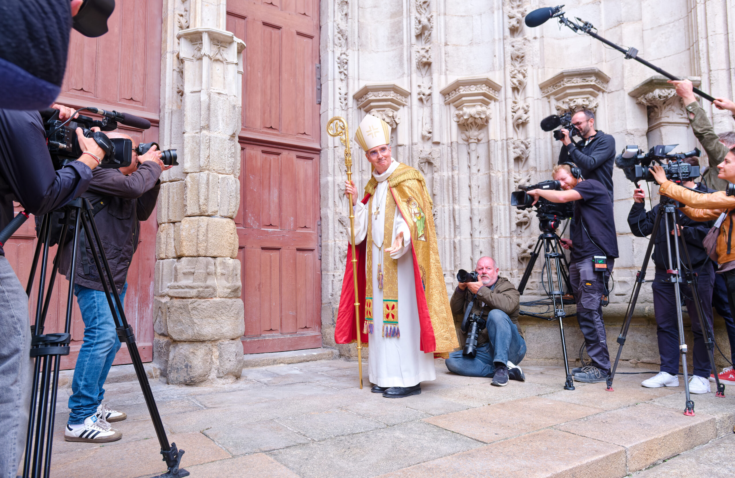 Cérémonie officielle de réouverture de la cathédrale Saint-Pierre-et-Saint-Paul de Nantes, le 27 septembre 2025.